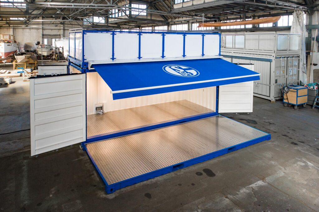 Beleuchteter Pop-up Store Container FC Schalke