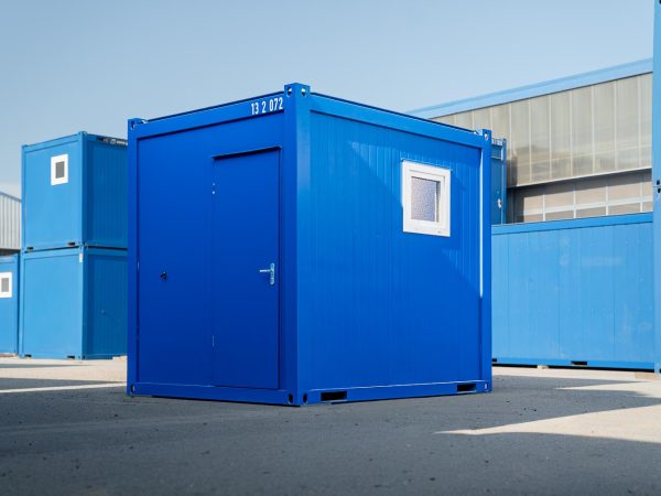 10' Sanitärcontainer gebraucht Außenansicht Sanitärfenster Eingangstür