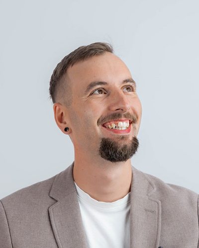 Simon Janek | Konstruktion Spezialcontainer & Projektmanagement