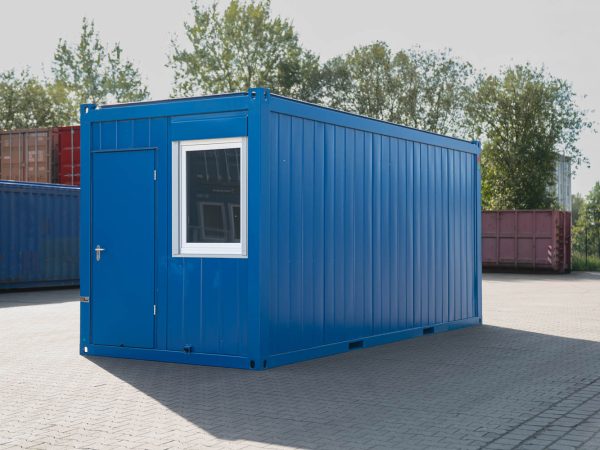 20 Fuss Wohncontainer gebraucht mit Eingangstür und Fenster